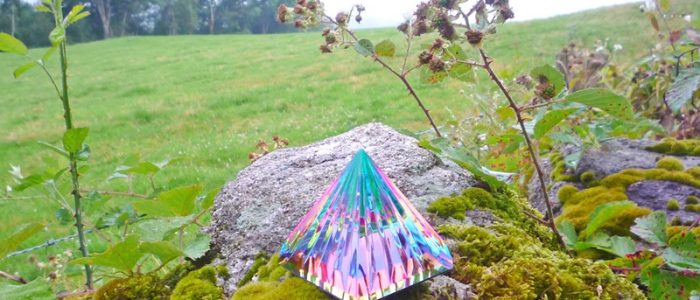 erdheilungsritual-lichtkristall-pyramide